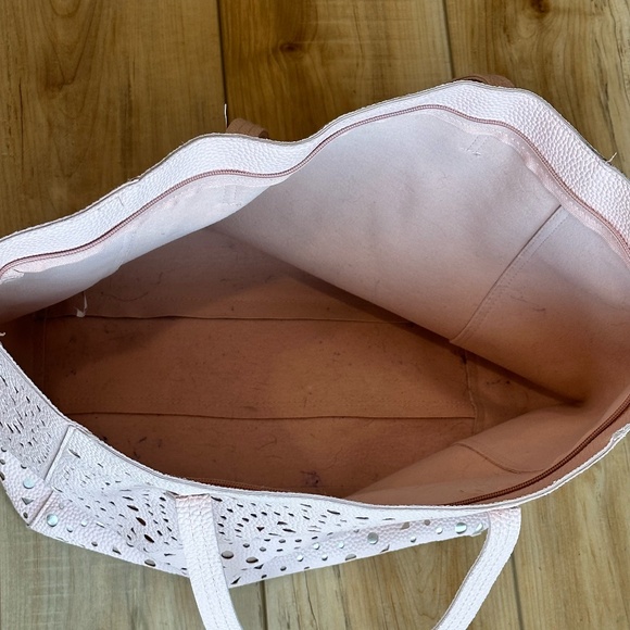 Pink-Peachy Burnout Pattern with Metallic Shoulder Strap - Picture 9 of 12